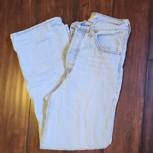 Levi's Women's Straight Leg Jeans in Light Blue